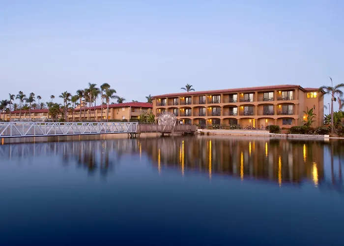 Best Western Plus Island Palms Hotel & Marina
